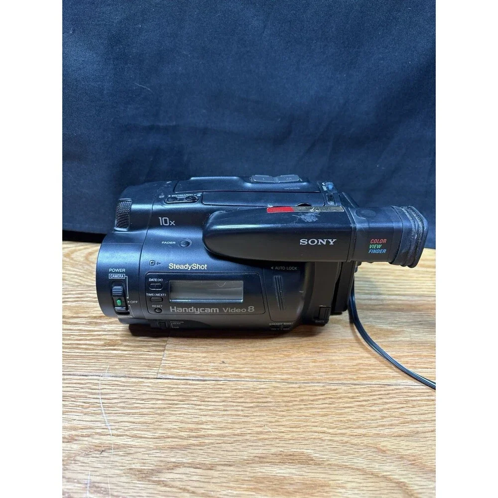 Sony Handycam Video 8 10x Zoom CCD-TR91 Camcorder w/ Charger Power Adapter Work